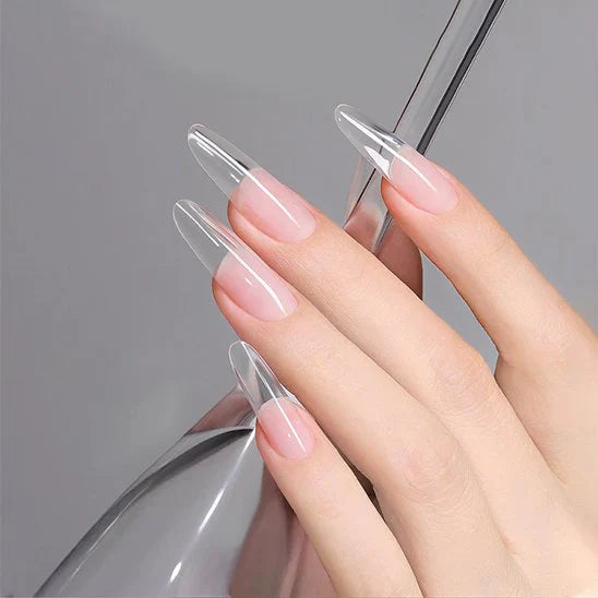 Capsules faux ongles stiletto à personnaliser, pose maison